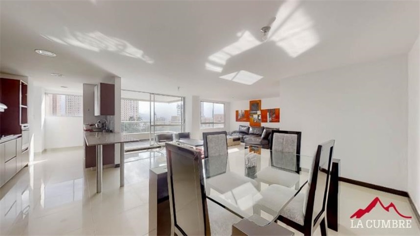 Apartamento de 2 alcobas en arriendo en Los Balsos, Medellín, 120 m² · foto 8 de 14