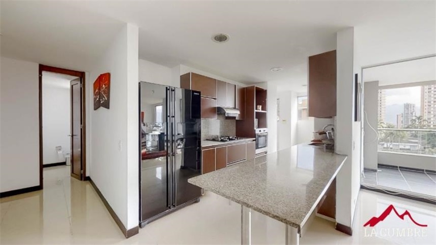 Apartamento de 2 alcobas en arriendo en Los Balsos, Medellín, 120 m² · foto 4 de 14