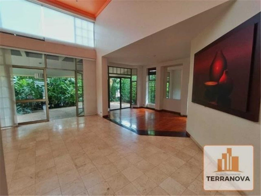 Casa de 5 alcobas en venta en Bosques Del Vergel, Ibagué, 436 m² · foto 3 de 23