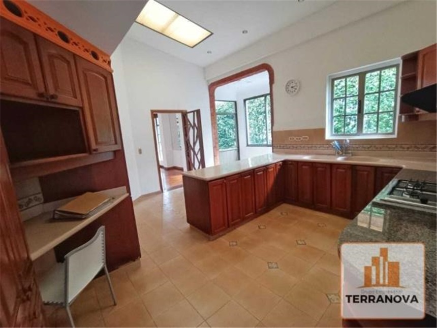 Casa de 5 alcobas en venta en Bosques Del Vergel, Ibagué, 436 m² · foto 10 de 23