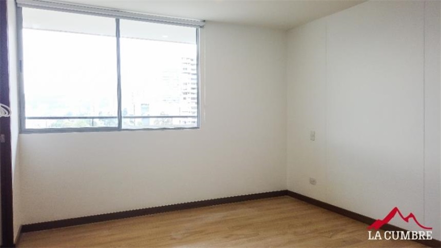 Apartamento de 3 alcobas en arriendo en Los Balsos, Medellín, 150 m² · foto 10 de 12