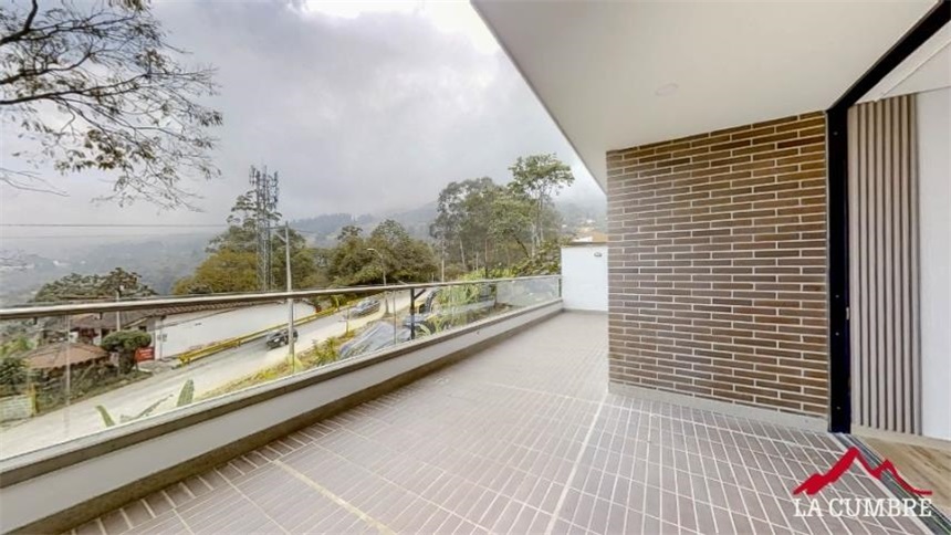 Apartamento de 2 alcobas en arriendo en Loma Del Escobero, Envigado, 98 m² · foto 3 de 12