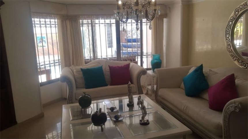 Casa de 4 alcobas en venta en Altos De Riomar, Barranquilla, 516 m² · foto 2 de 24