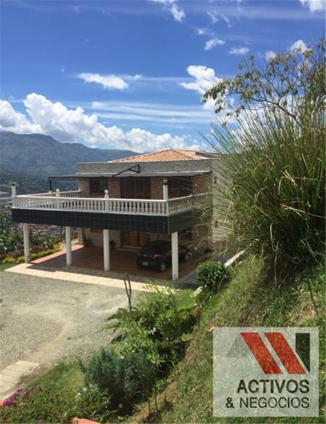 Finca en venta en Machado, Copacabana, 2600 m² · foto 3 de 21
