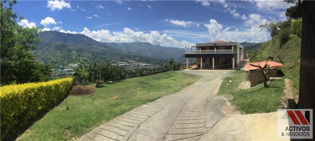 Finca en venta en Machado, Copacabana, 2600 m² · foto 8 de 21