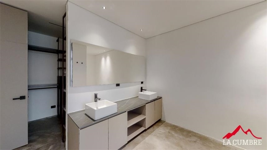 Apartamento de 2 alcobas en arriendo en El Diamante No. 2, Medellín, 202 m² · foto 11 de 11