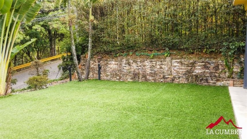 Casa de 2 alcobas en venta en El Tesoro, Medellín, 280 m² · foto 3 de 16