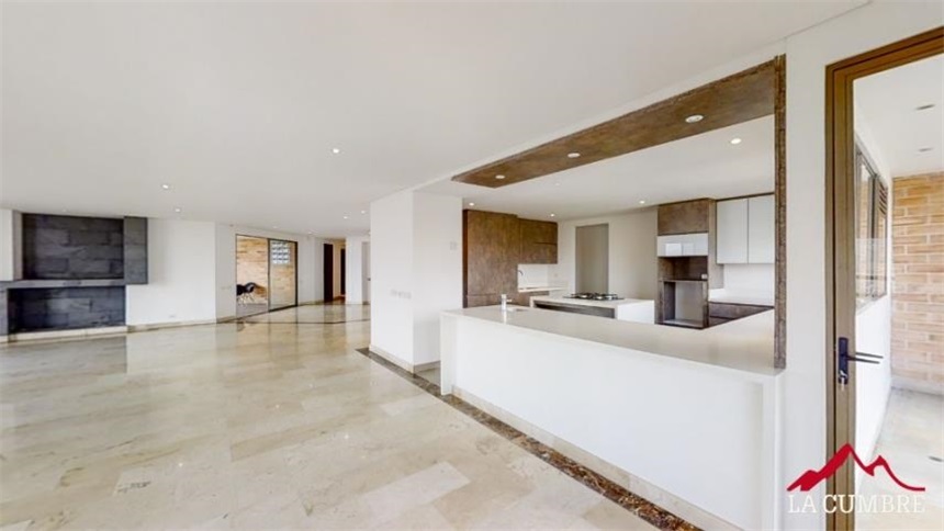 Apartamento de 3 alcobas en arriendo en El Diamante No. 2, Medellín, 360 m² · foto 11 de 15