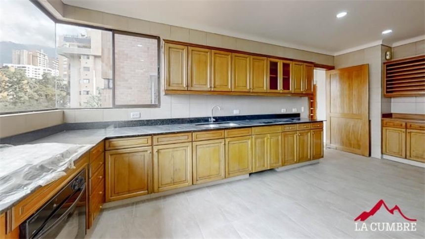 Apartamento en arriendo en El Poblado, Medellín · foto 6 de 12