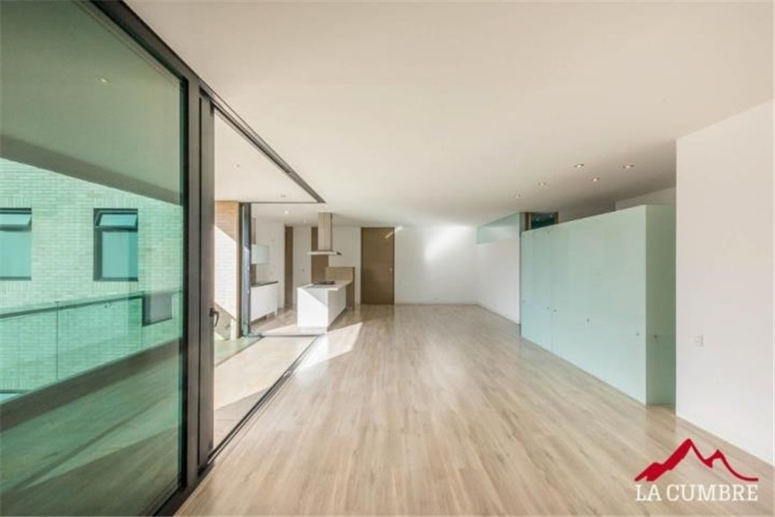 Apartamento en arriendo en El Poblado, Medellín · foto 3 de 12