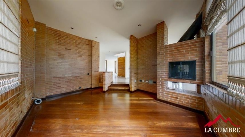 Casa de 3 alcobas en venta en El Tesoro, Medellín, 325 m² · foto 7 de 12