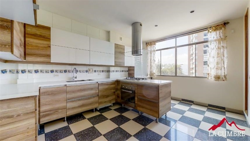 Casa en venta en El Poblado, Medellín 4