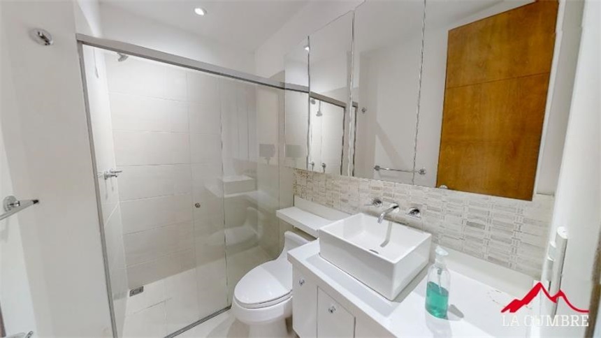 Apartamento de 4 alcobas en arriendo en El Tesoro, Medellín, 308 m² · foto 6 de 11
