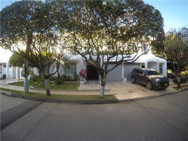Casa en venta en La Castellana, Montería · foto 2 de 23