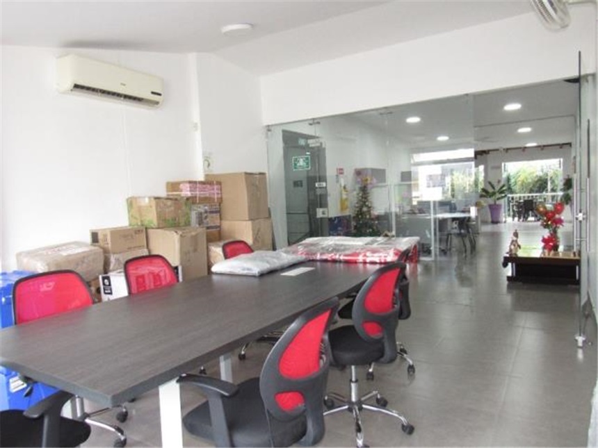 Oficina en Arriendo - Más