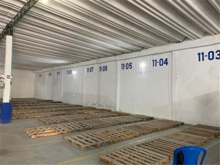 Bodega en venta en El Bosque, Cartagena, 600 m² · foto 3 de 4
