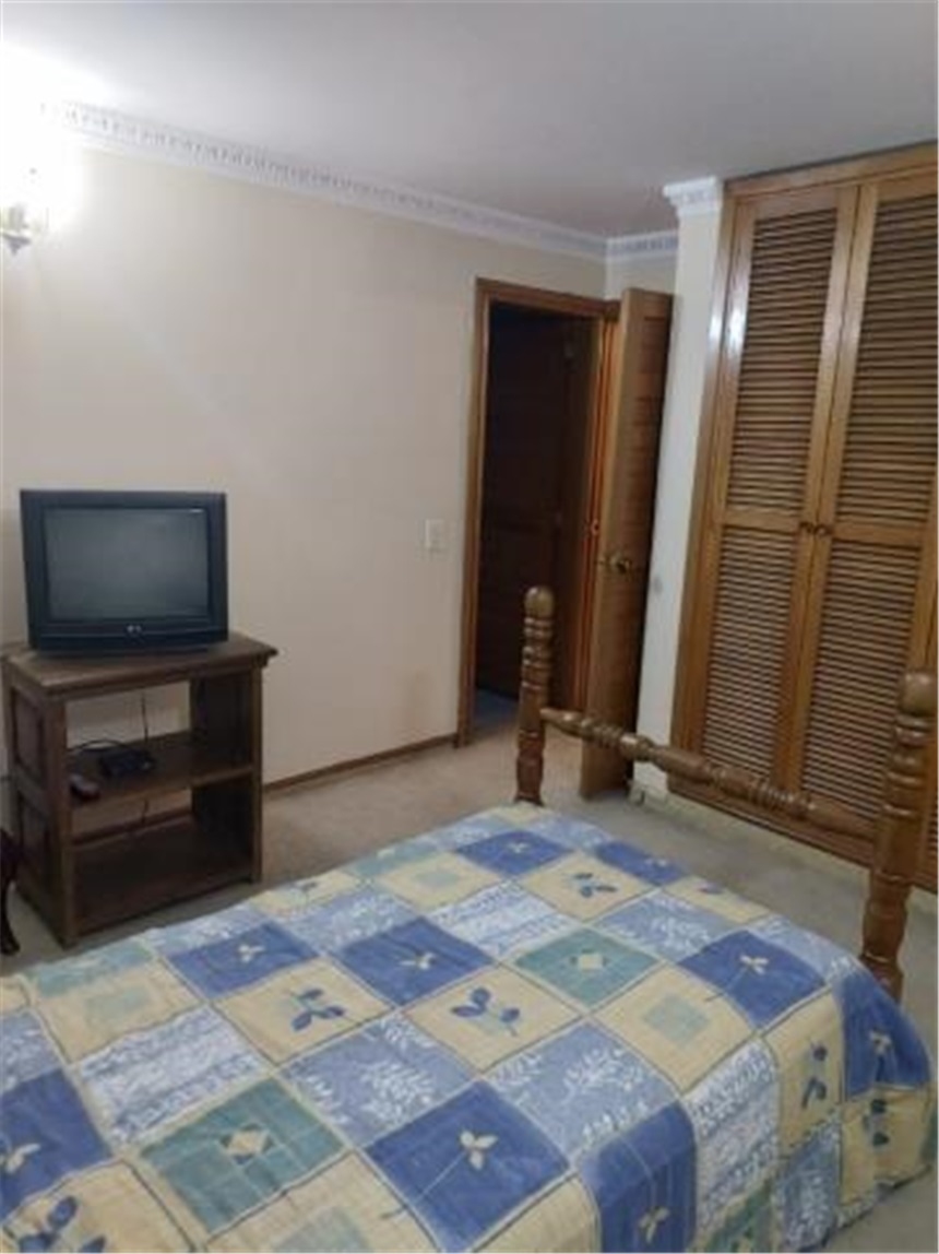 Apartamento de 3 alcobas en venta en Chico Norte, Bogotá, 139 m² · foto 16 de 24