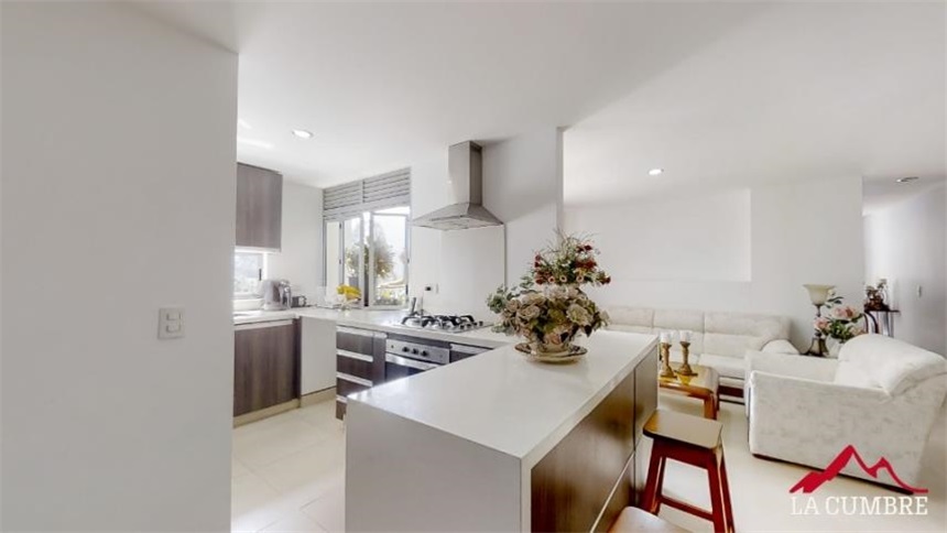Apartamento de 3 alcobas en venta en Loma De Las Brujas, Envigado, 111 m² · foto 3 de 11