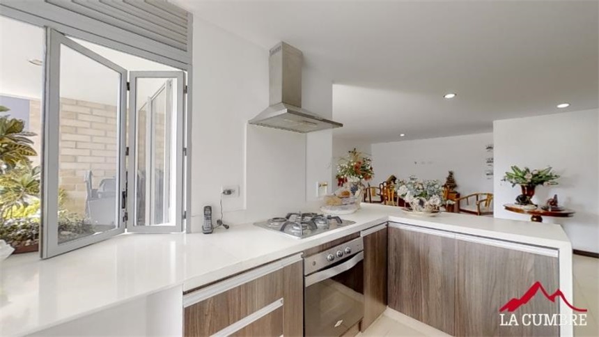 Apartamento de 3 alcobas en venta en Loma De Las Brujas, Envigado, 111 m² · foto 4 de 11