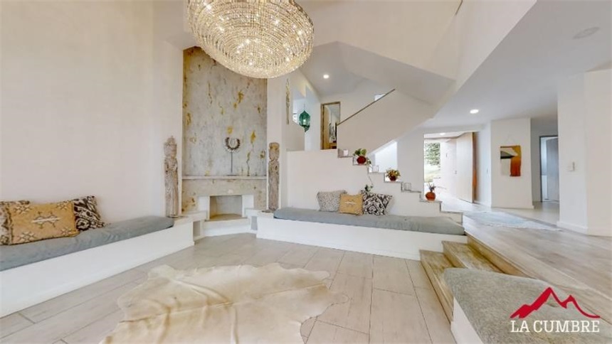 Casa de 4 alcobas en venta en El Tesoro, Medellín, 430 m² · foto 6 de 16