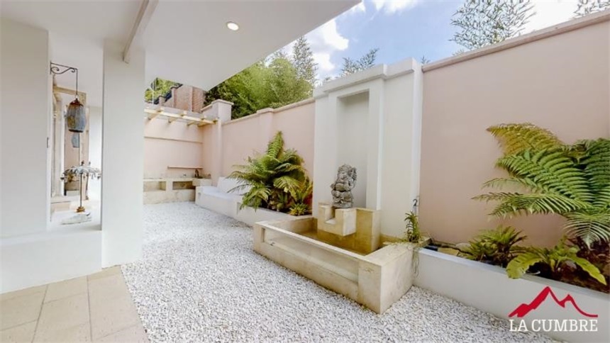 Casa en venta en El Poblado, Medellín 2