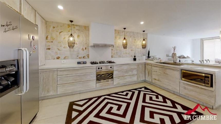 Casa de 4 alcobas en venta en El Tesoro, Medellín, 430 m² · foto 9 de 16
