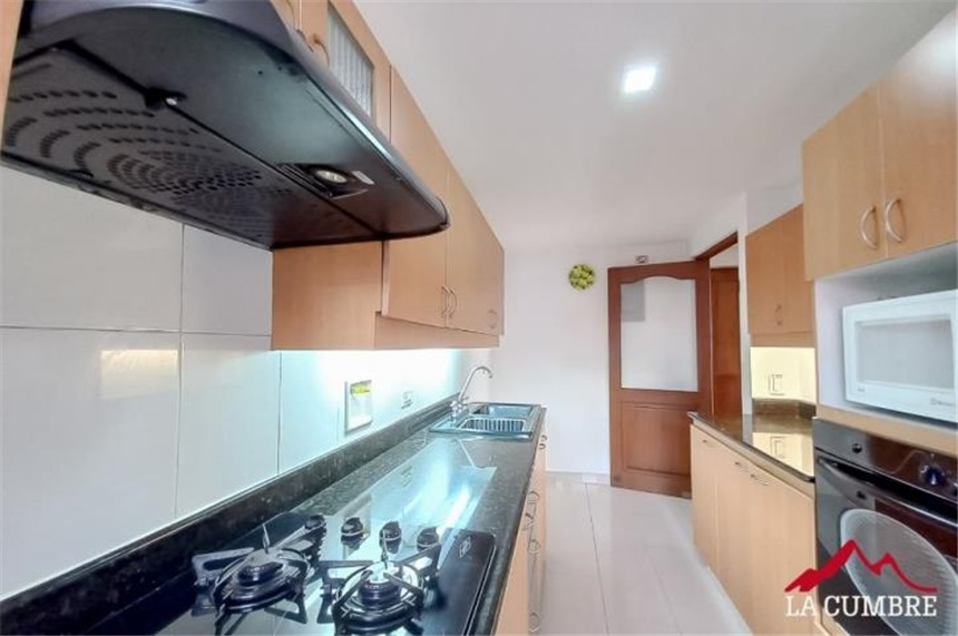Apartamento de 2 alcobas en arriendo en Granizal, Medellín, 120 m² · foto 7 de 12