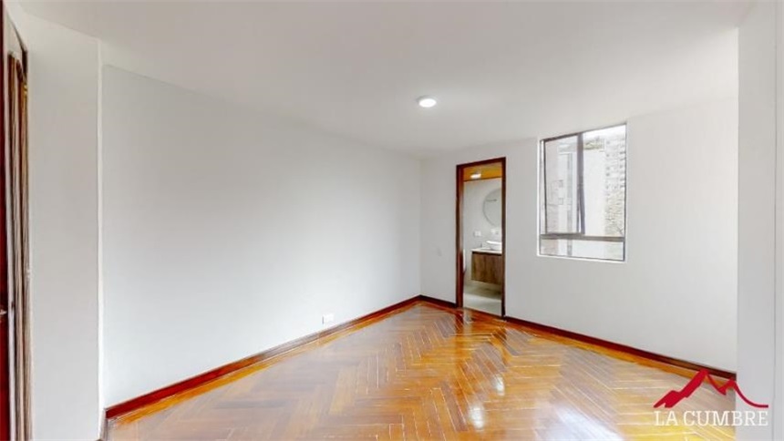 Apartamento de 3 alcobas en arriendo en El Castillo, Medellín, 230 m² · foto 7 de 12