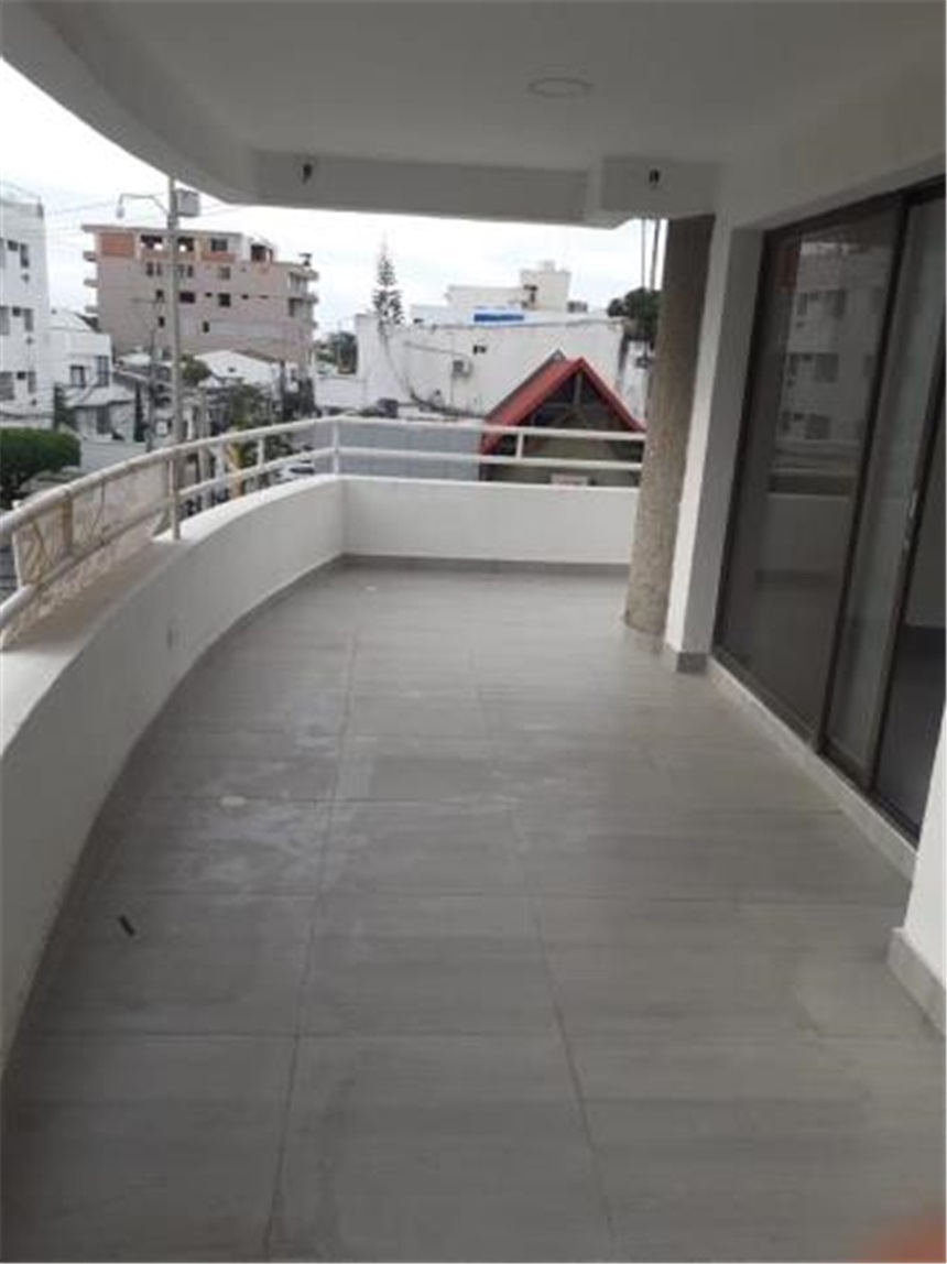 Apartamento de 3 alcobas en venta en Zona Industrial, Cartagena, 139 m² · foto 3 de 18
