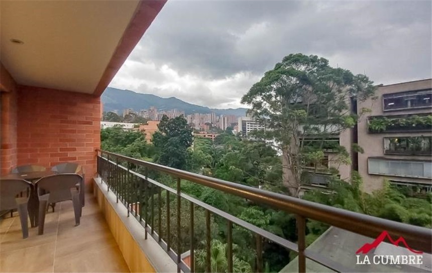 Apartamento en arriendo en El Poblado, Medellín · foto 4 de 16