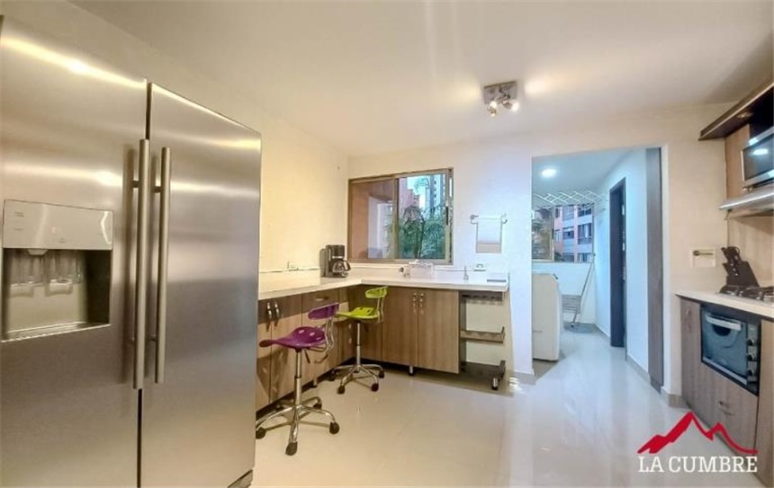 Apartamento en arriendo en El Poblado, Medellín · foto 9 de 16