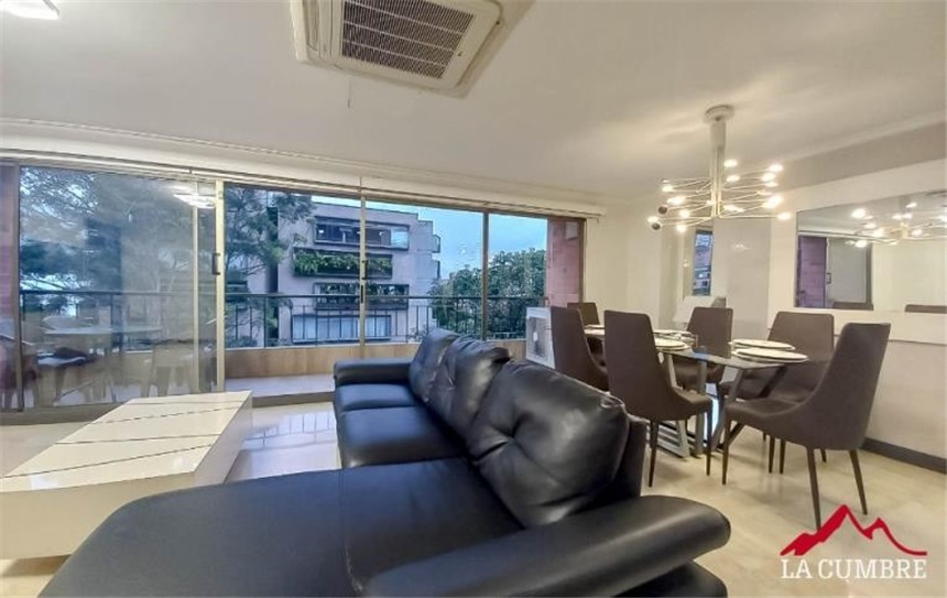 Apartamento en arriendo en El Poblado, Medellín · foto 2 de 16