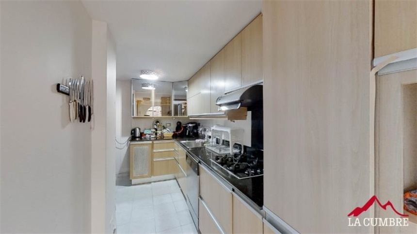 Casa de 4 alcobas en venta en Loma El Atravesado, Envigado, 204 m² · foto 5 de 7