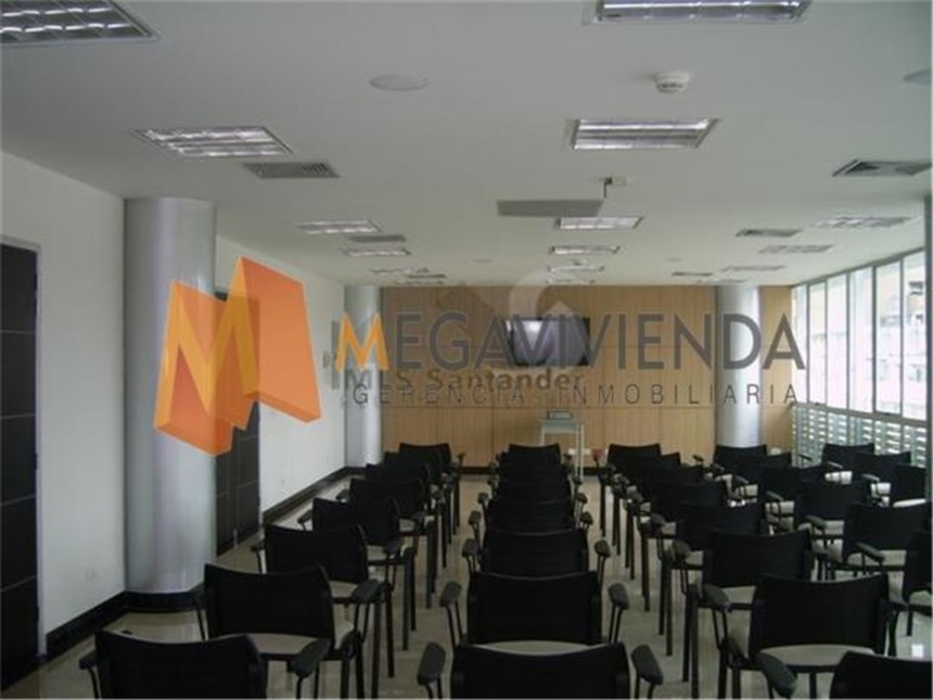 Oficina en venta en Bolarqui, Bucaramanga, 180 m² · foto 18 de 19