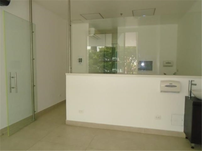 Local en Arriendo - Vista 4