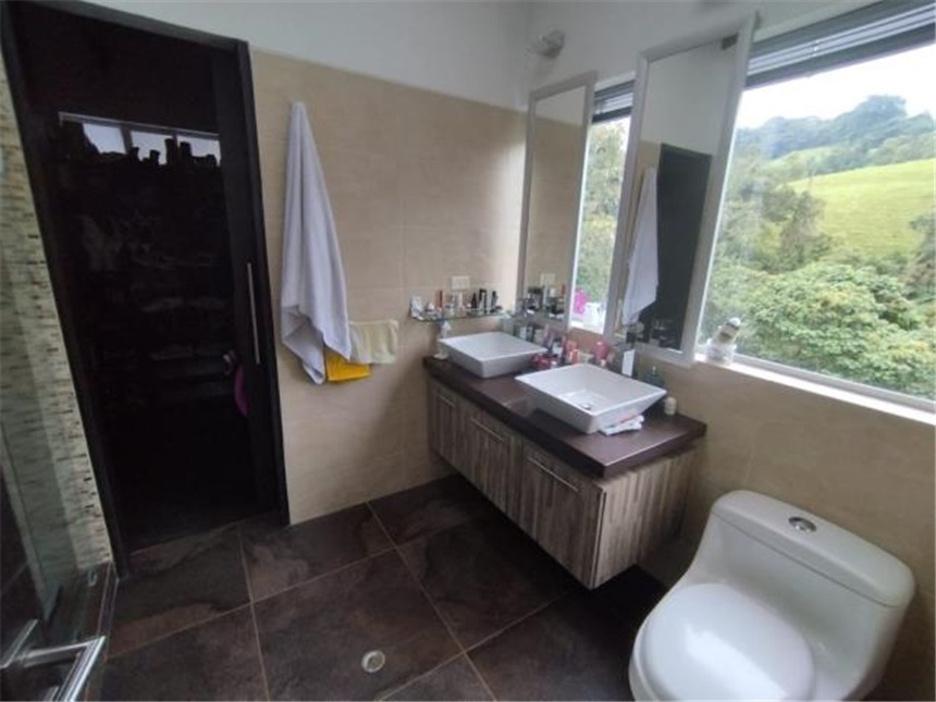 Casa en venta en Cerros De Alhambra, Manizales · foto 16 de 24