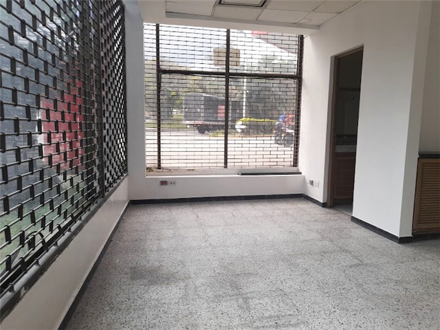 Bodega en arriendo en Guayabal, Medellín, 335 m² · foto 13 de 16