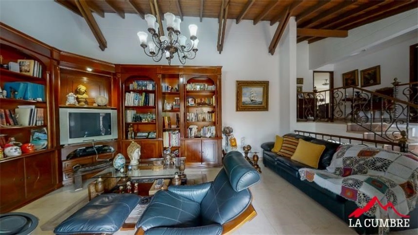 Casa de 4 alcobas en venta en Alejandria, Medellín, 334 m² · foto 8 de 10