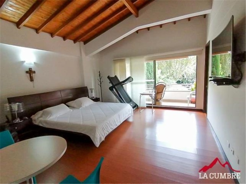 Casa en venta en Zona Centro, Envigado · foto 13 de 23