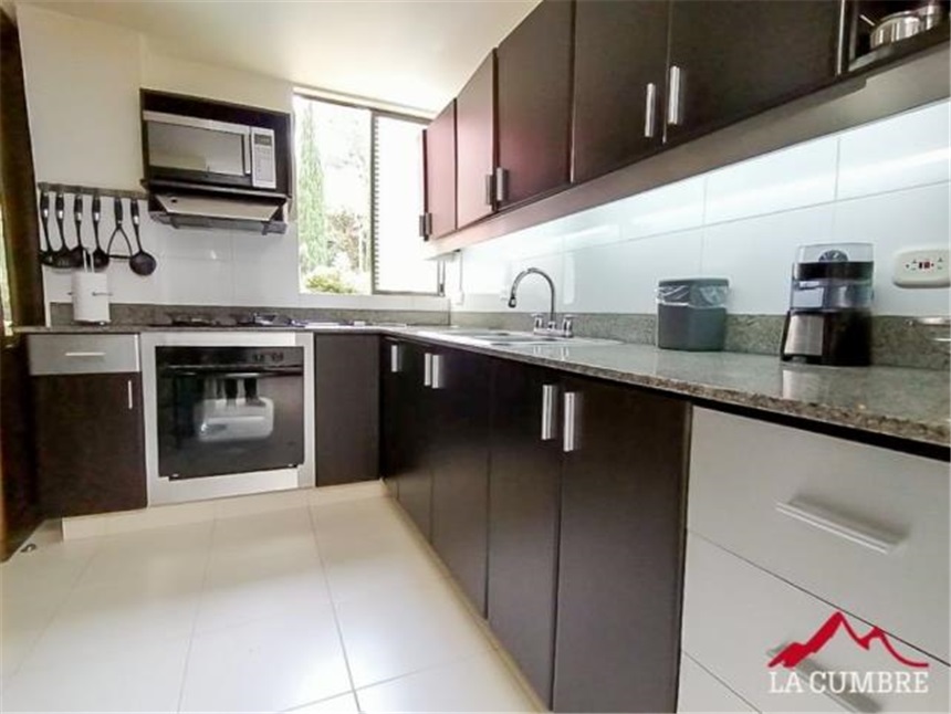 Casa en venta en Zona Centro, Envigado · foto 9 de 23