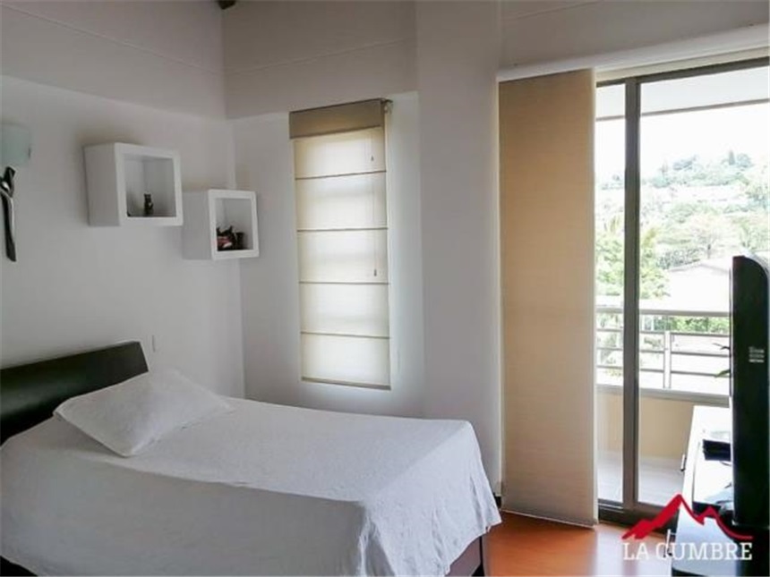 Casa en venta en Zona Centro, Envigado · foto 22 de 23