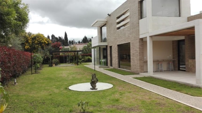 Casa de 5 alcobas en venta en Engativá, Bogotá, 600 m² · foto 8 de 24