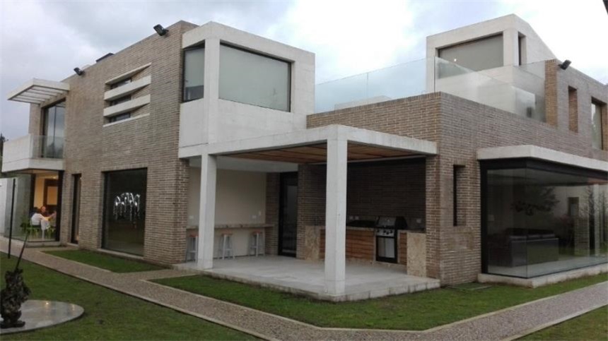 Casa de 5 alcobas en venta en Engativá, Bogotá, 600 m² · foto 4 de 24
