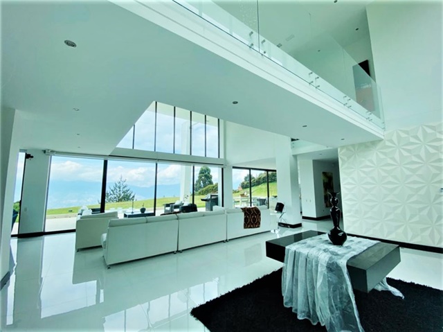Casa de 4 alcobas en venta en Las Palmas, Medellín, 700 m² · foto 4 de 16