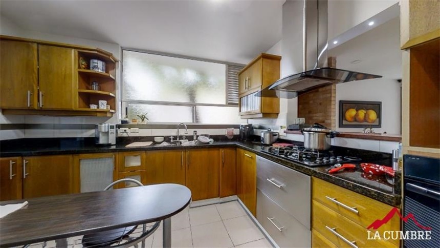 Casa de 3 alcobas en venta en San Diego, Medellín, 226 m² · foto 6 de 21