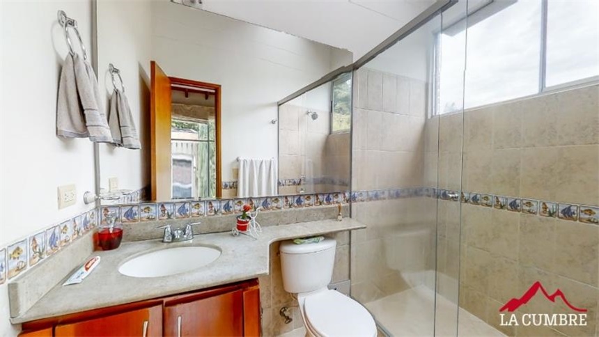 Casa de 3 alcobas en venta en La Candelaria, Medellín, 202 m² · foto 16 de 19
