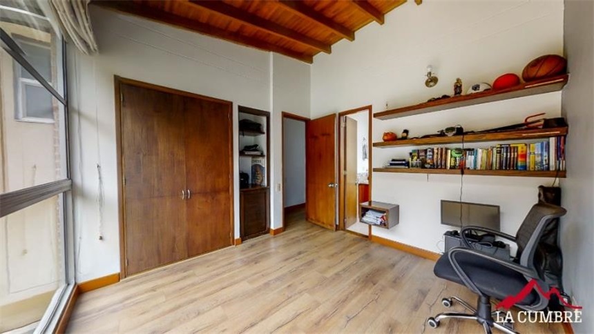 Casa de 3 alcobas en venta en La Candelaria, Medellín, 202 m² · foto 15 de 19
