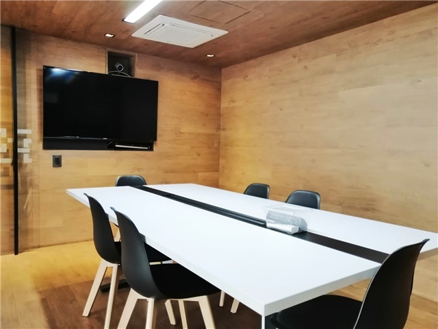 Oficina en venta en Las Lomas No.1, Medellín, 329 m² · foto 10 de 17