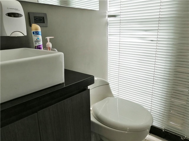 Oficina en venta en Las Lomas No.1, Medellín, 329 m² · foto 16 de 17