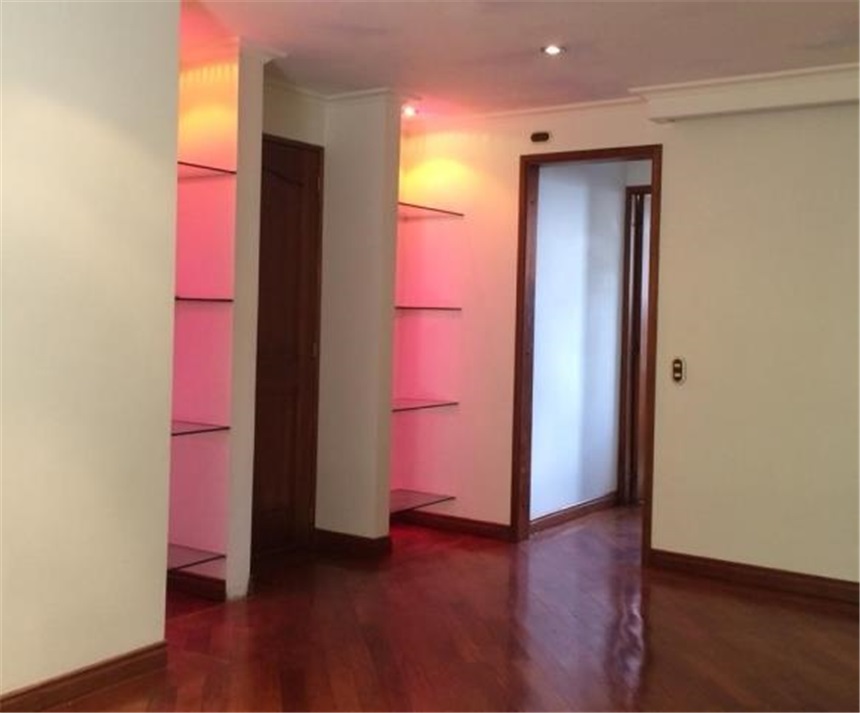 Casa de 6 alcobas en venta en Altos Del Poblado, Medellín, 520 m² · foto 18 de 24